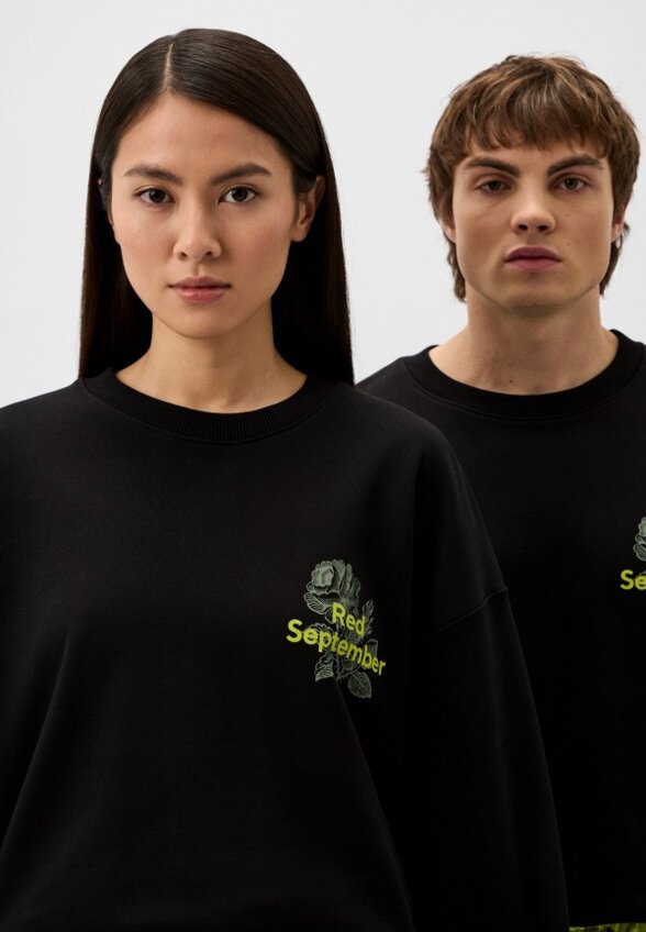 Свитшот Red September