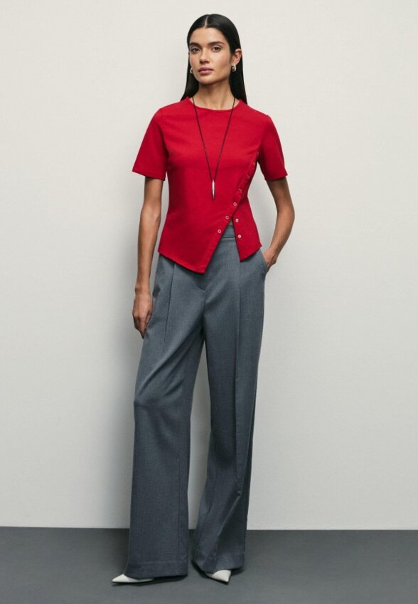 Футболка Zarina