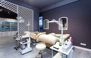 Lash Zone