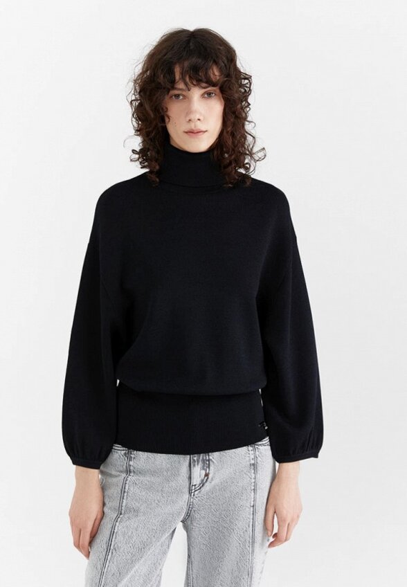 Свитер M.Reason