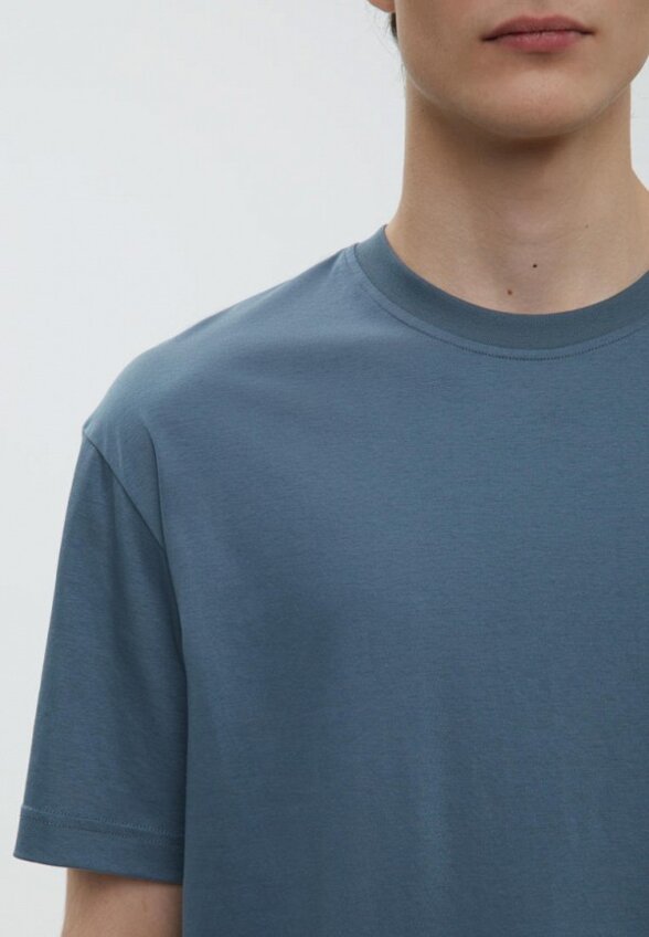 Футболка Finn Flare