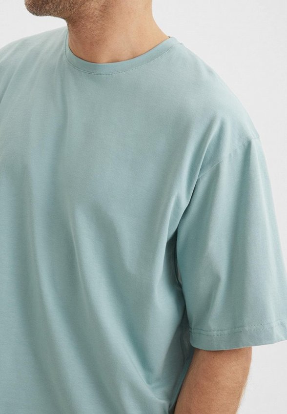 Футболка Envylab