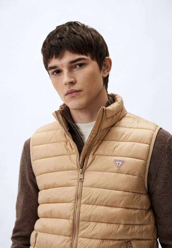 Жилет утепленный Guess Jeans