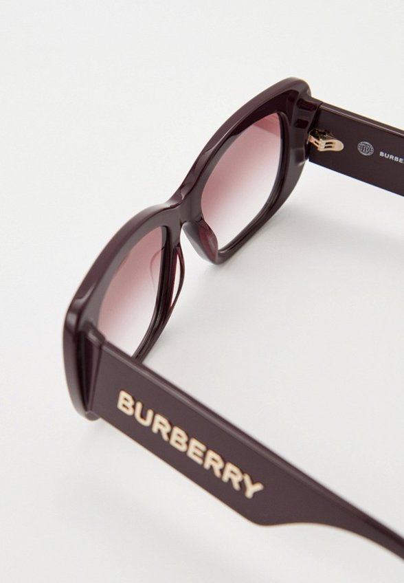 Очки солнцезащитные Burberry