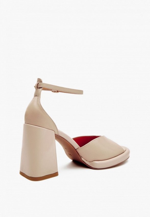 Босоножки Mascotte