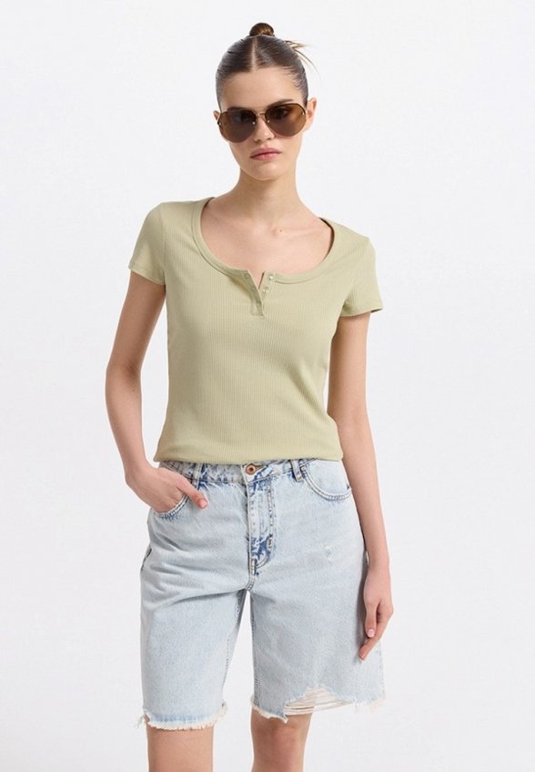 Футболка Love Republic