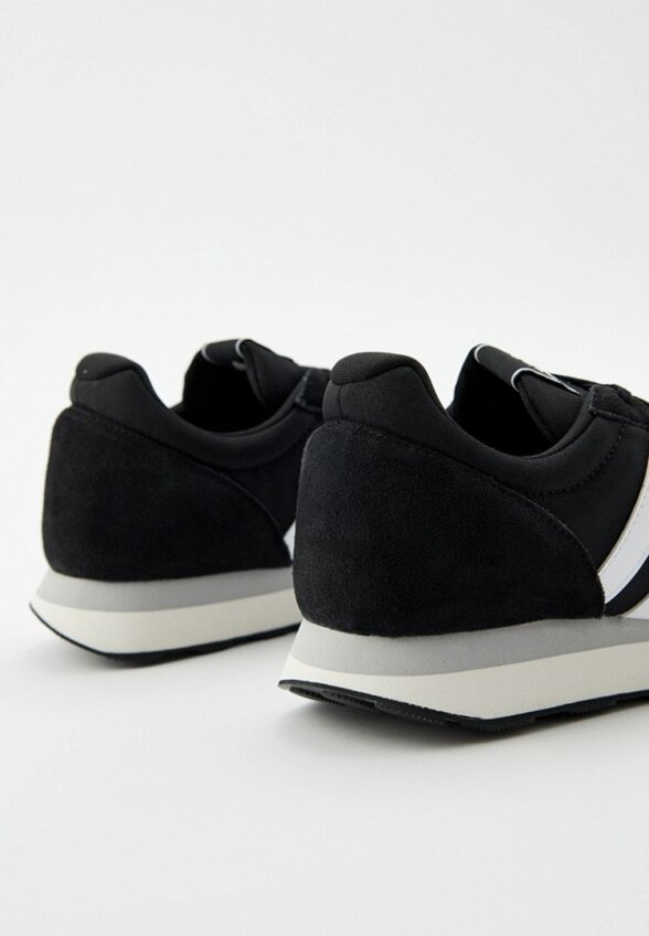 Кроссовки adidas