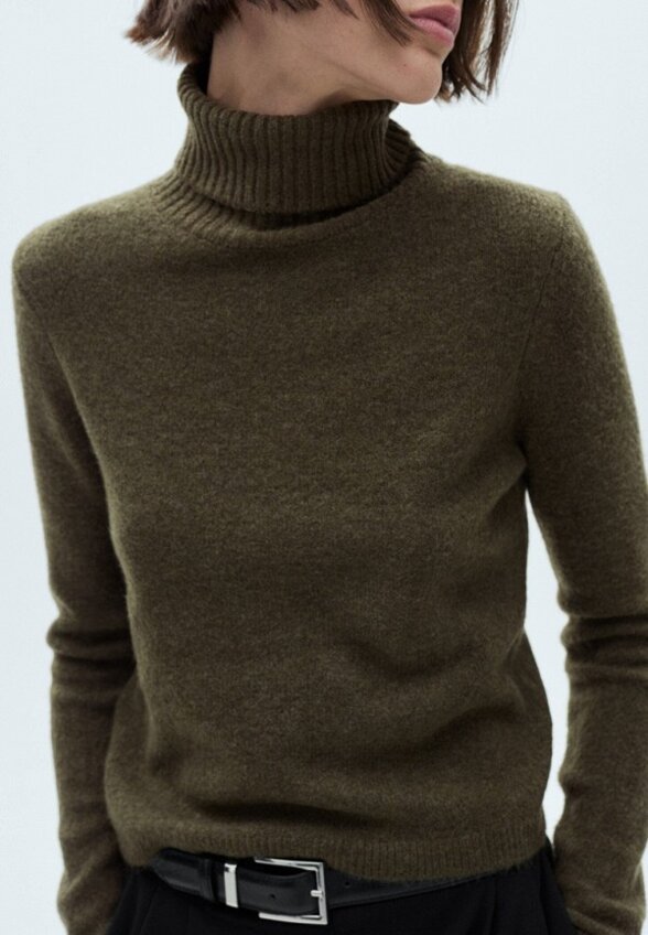 Водолазка Mango