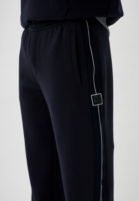 Брюки спортивные Armani Exchange