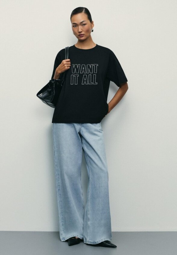 Футболка Zarina