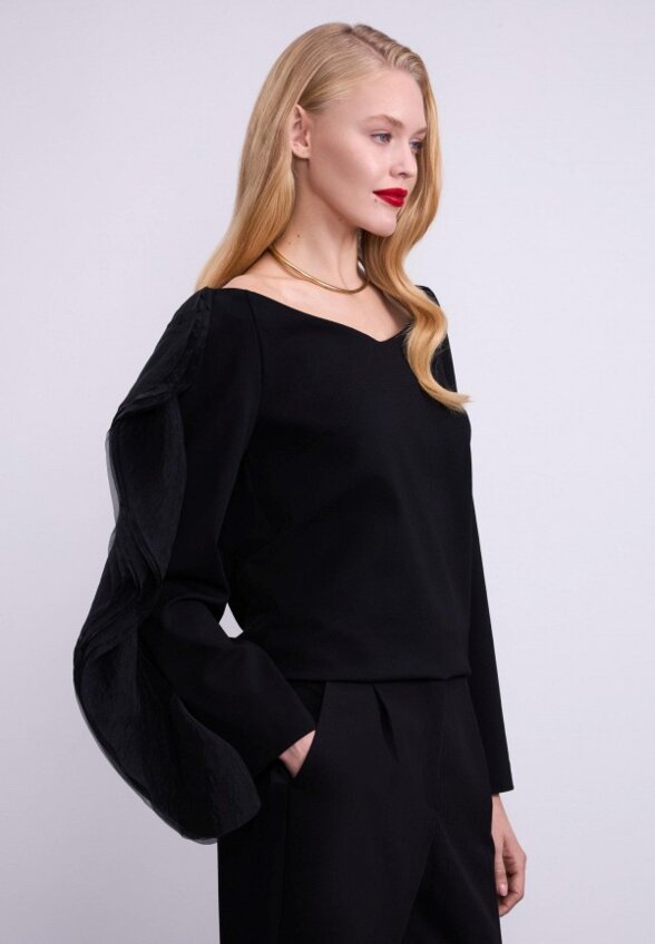 Пуловер Zarina