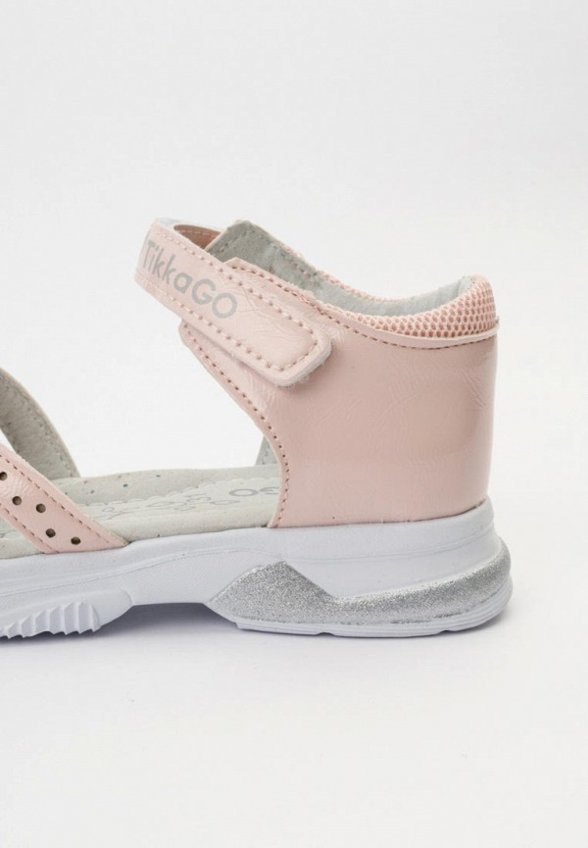 Сандалии Tikkago