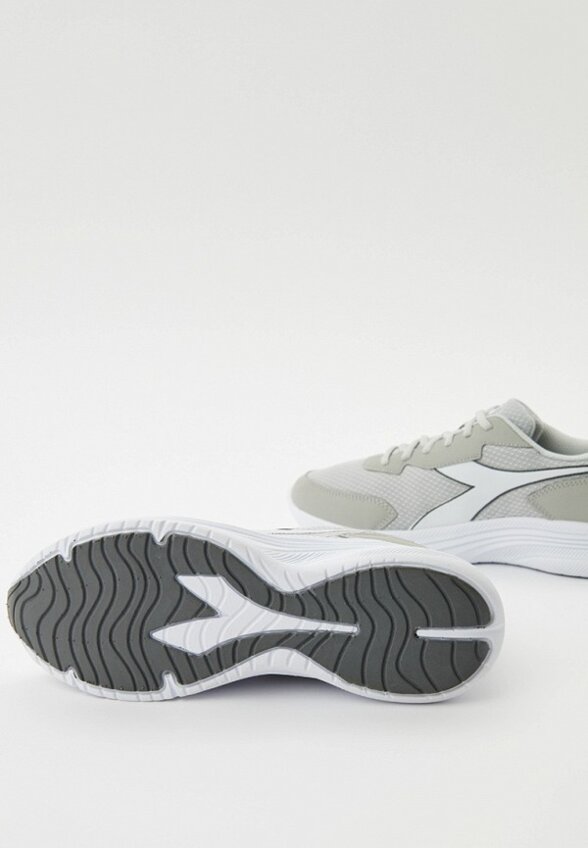 Кроссовки Diadora