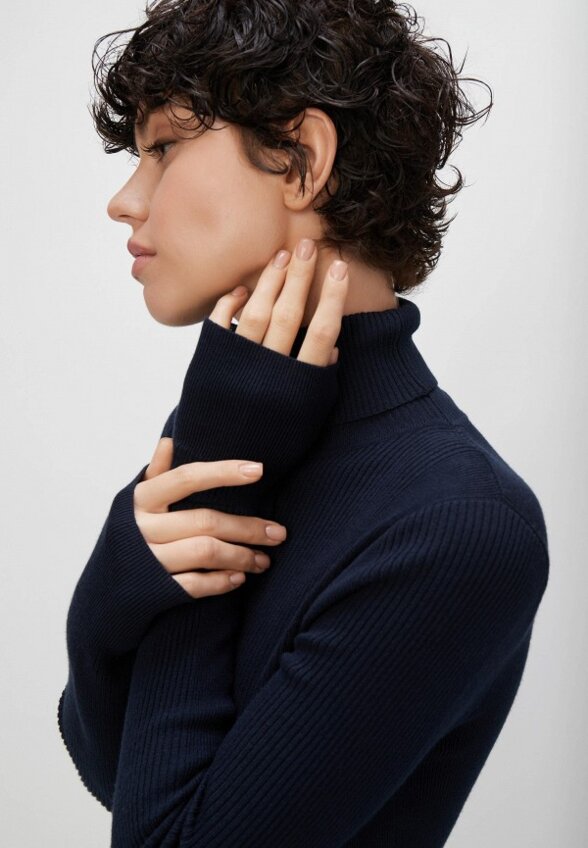 Водолазка Modis