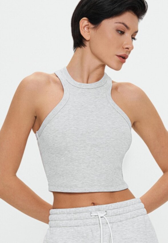 Топ спортивный Neverlate