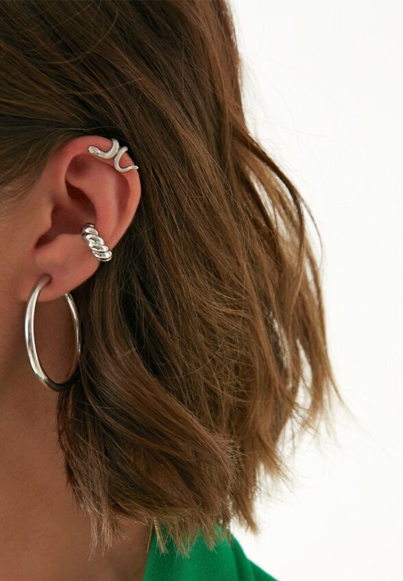 Серебряный кафф в форме змеи MIE