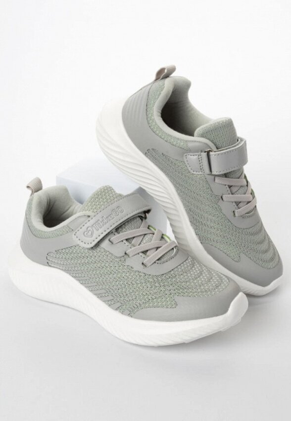 Кроссовки Tikkago