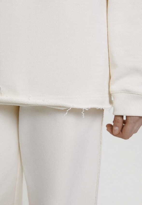 Свитшот All We Need