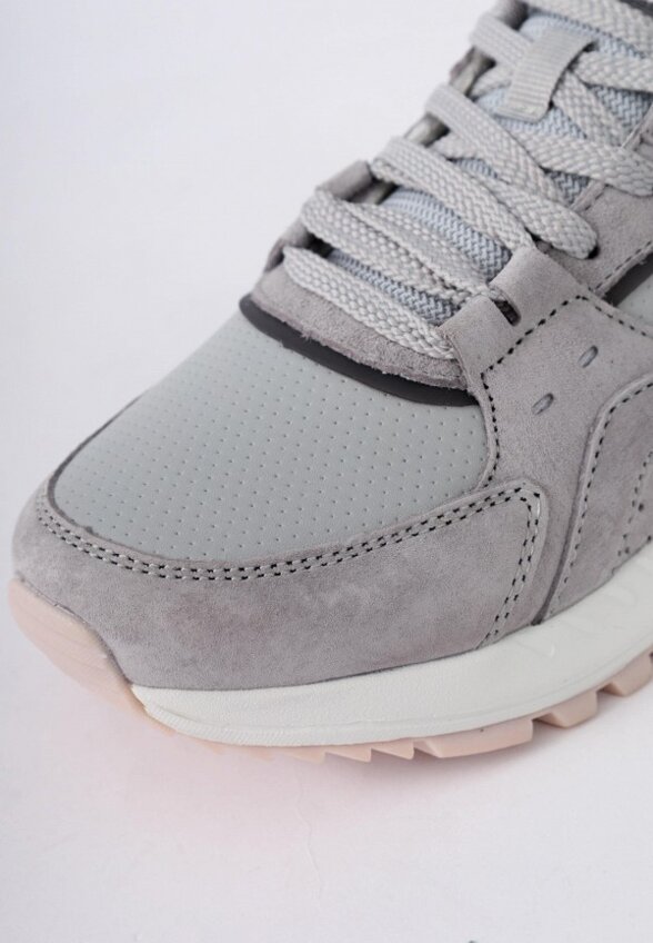 Кроссовки Baasploa