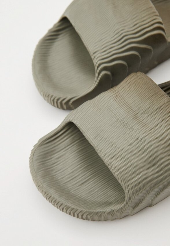 Сланцы adidas Originals