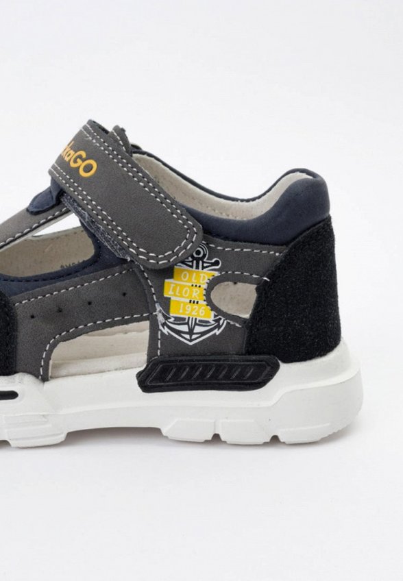 Сандалии Tikkago