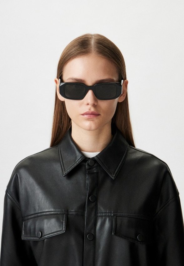 Очки солнцезащитные Prada