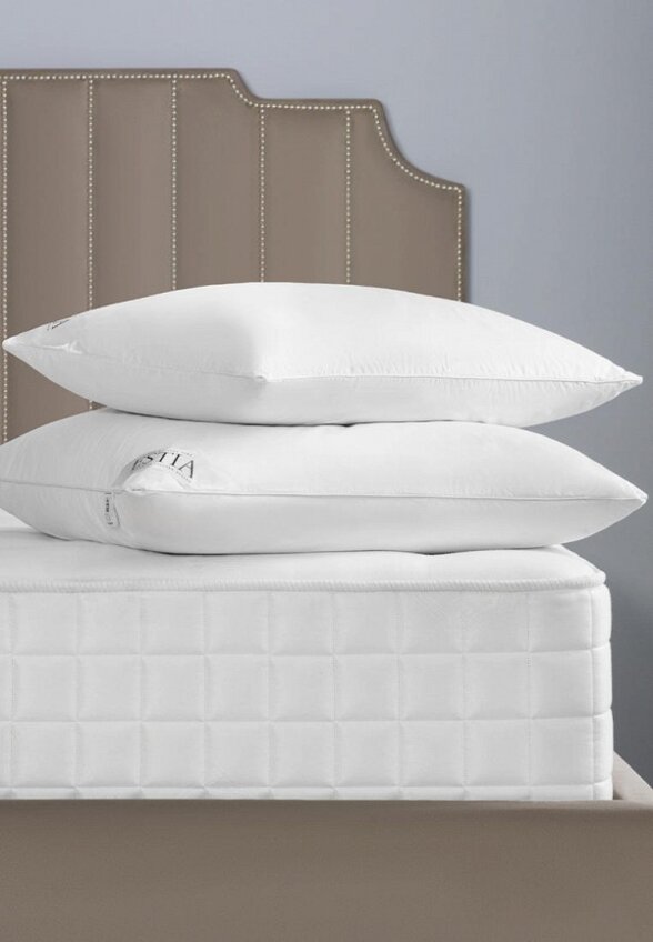 Подушка Estia