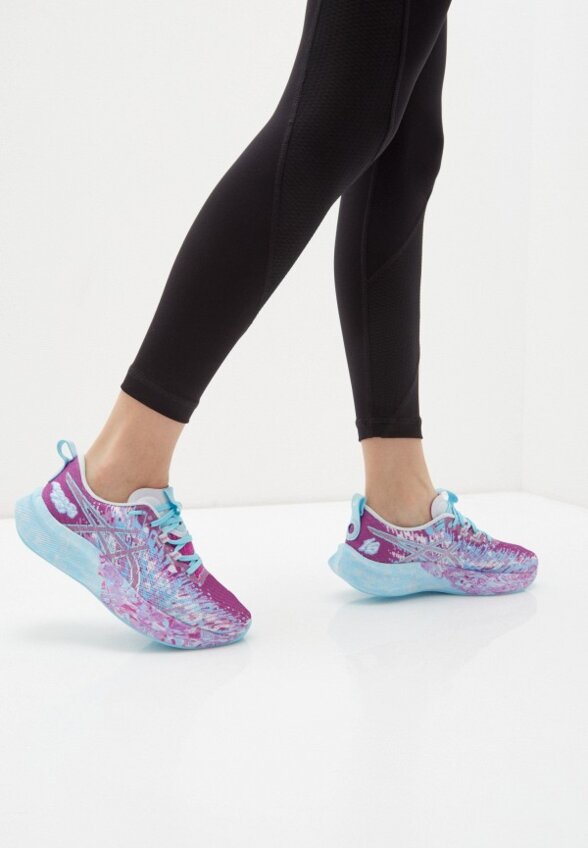 Кроссовки ASICS