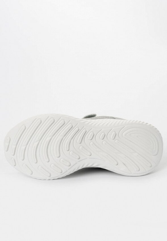 Кроссовки Tikkago