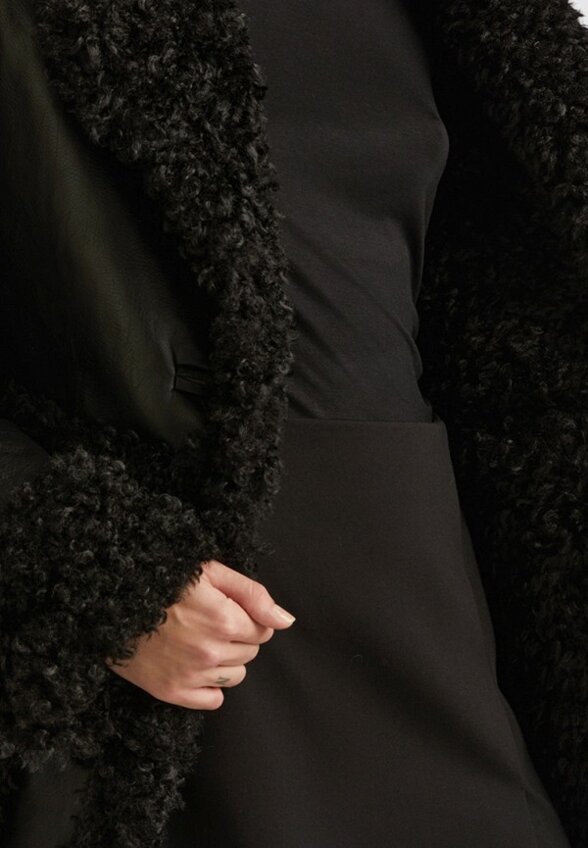 Дубленка United Colors of Benetton