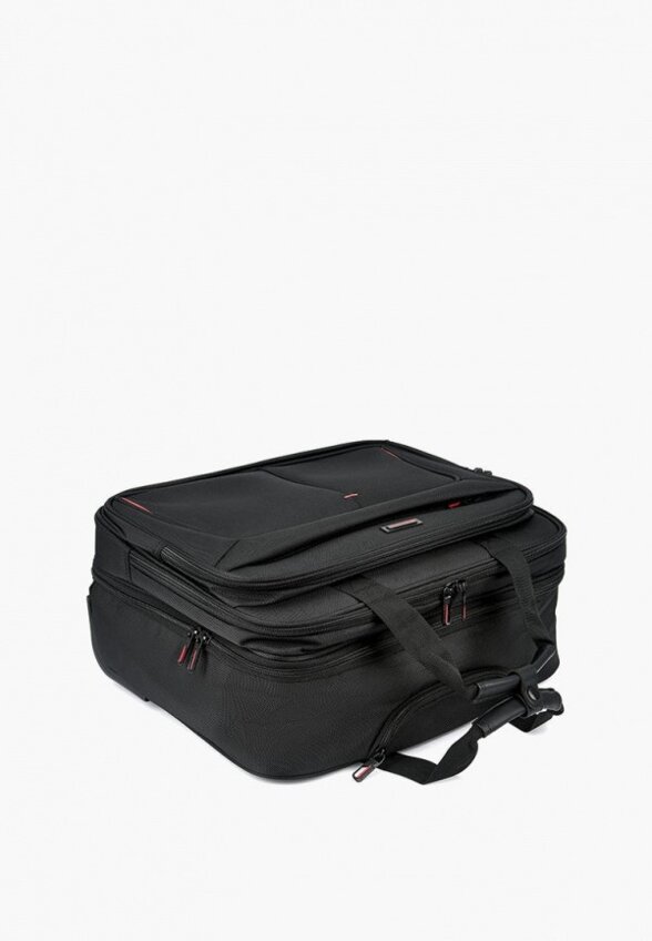 Чемодан Magellan