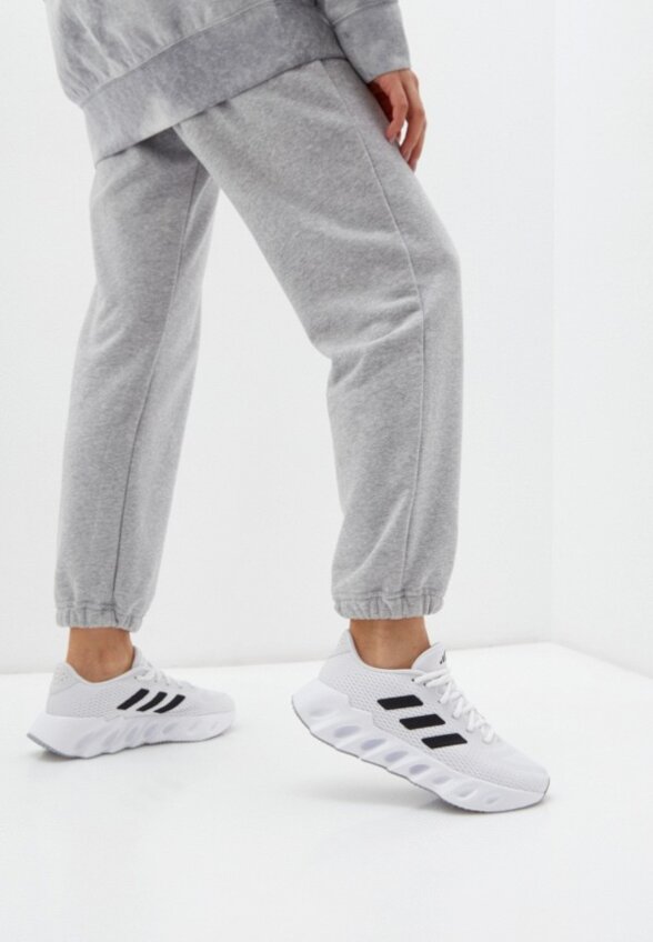 Кроссовки adidas