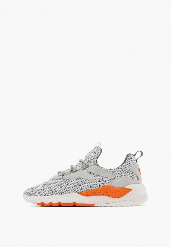 Кроссовки Traffa