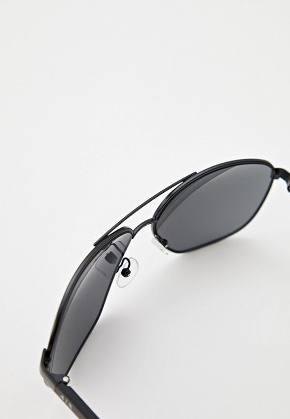 Очки солнцезащитные Armani Exchange