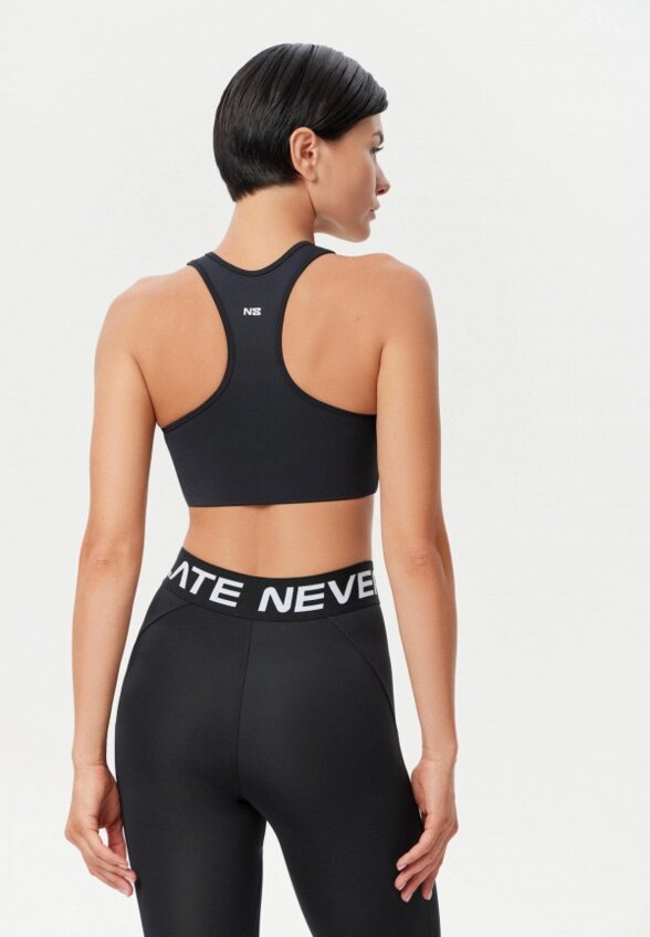 Топ спортивный Neverlate