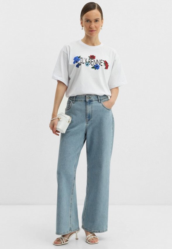 Футболка Lilly Bennet