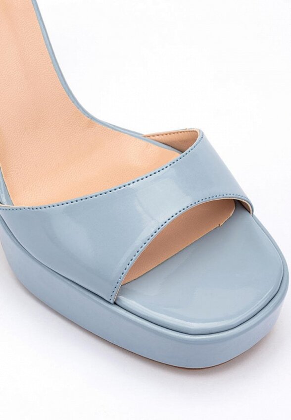 Босоножки Mysa