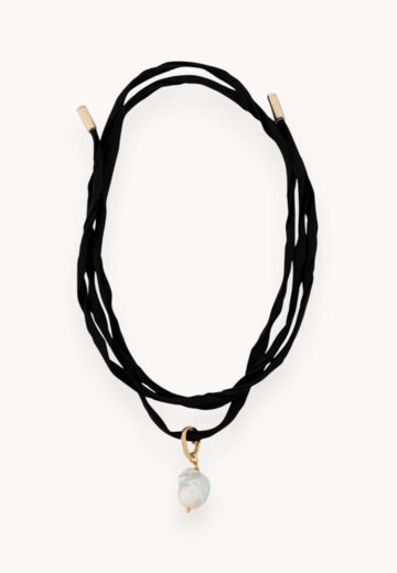 Carven Necklace