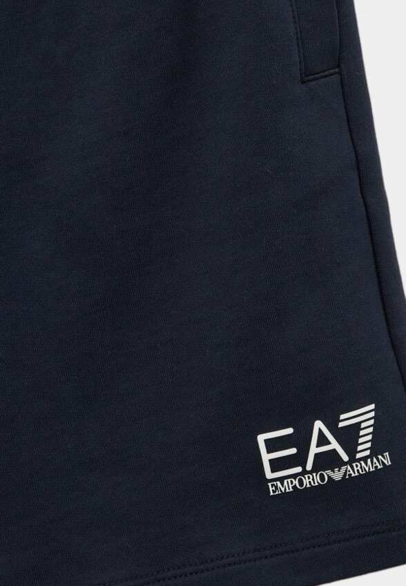 Шорты спортивные EA7