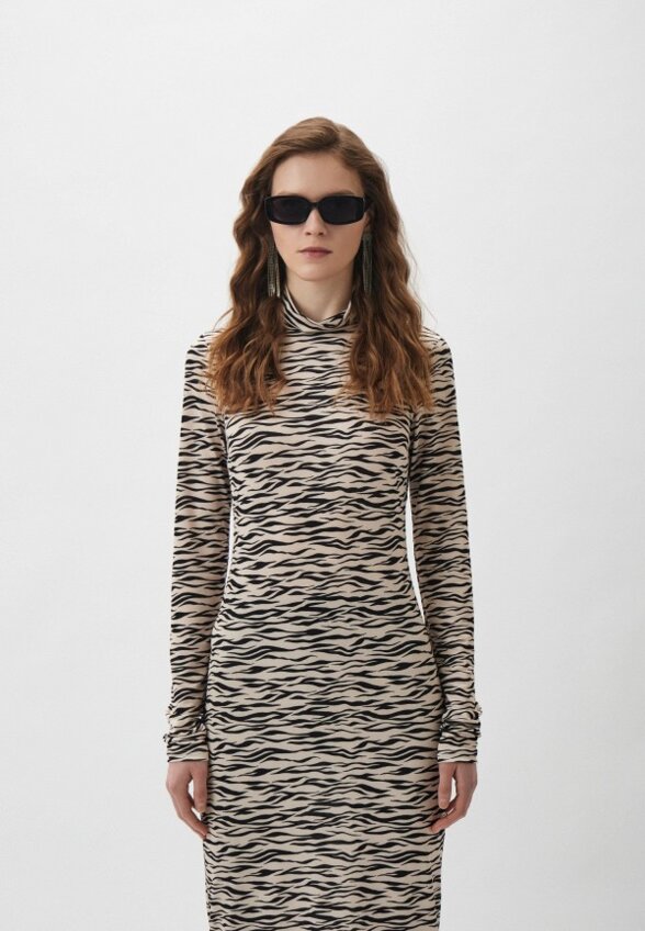 Платье Patrizia Pepe