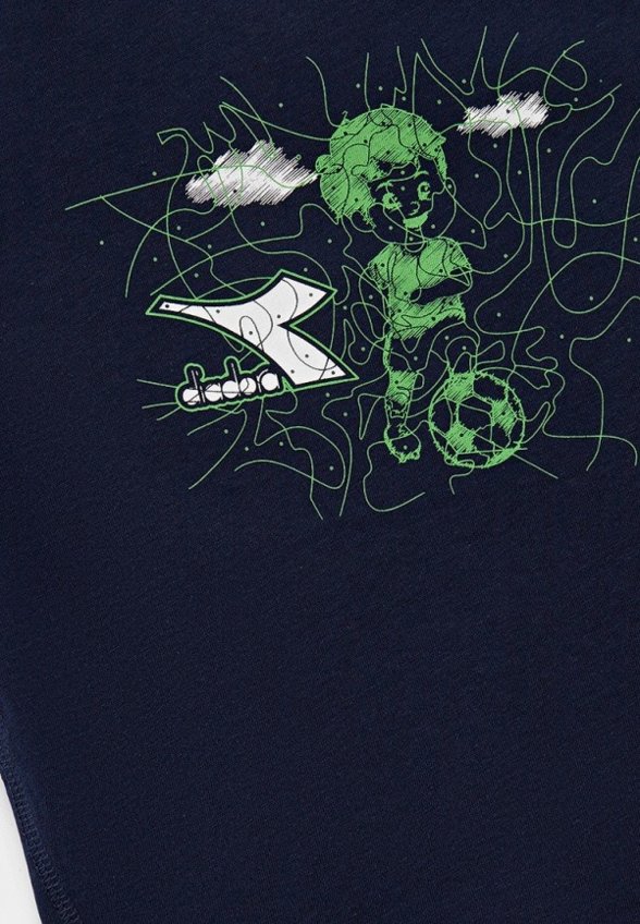 Футболка и шорты Diadora