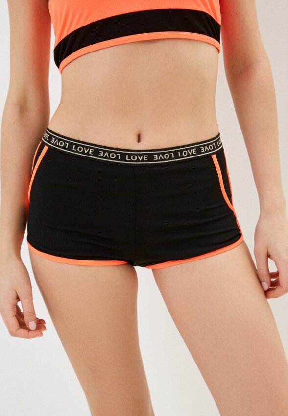 Купальник и шорты Moki