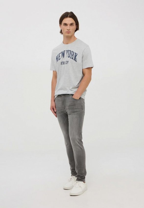 Джинсы Terranova