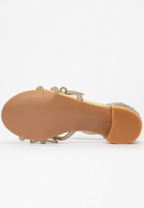 Босоножки Tikkago