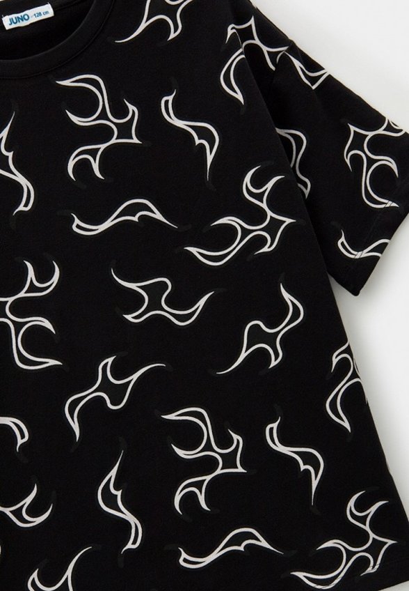 Футболка и шорты Juno