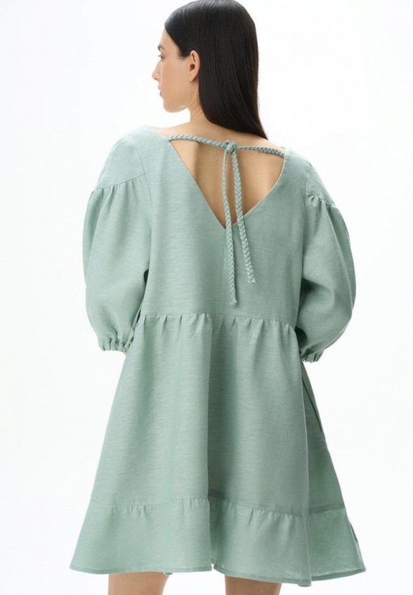 Платье Brusnika