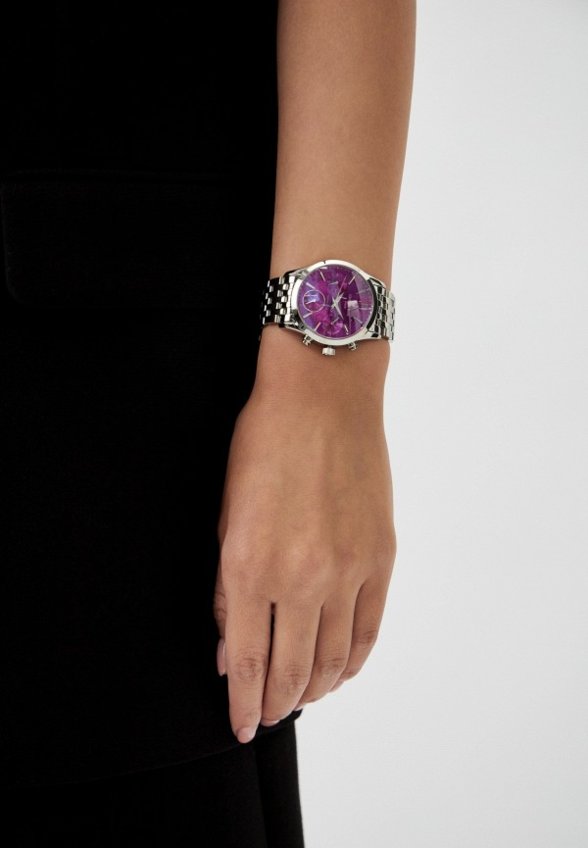 Часы George Kini