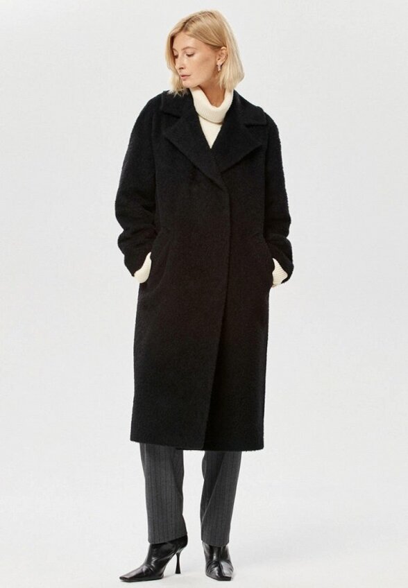 Пальто двубортное Rozhkova