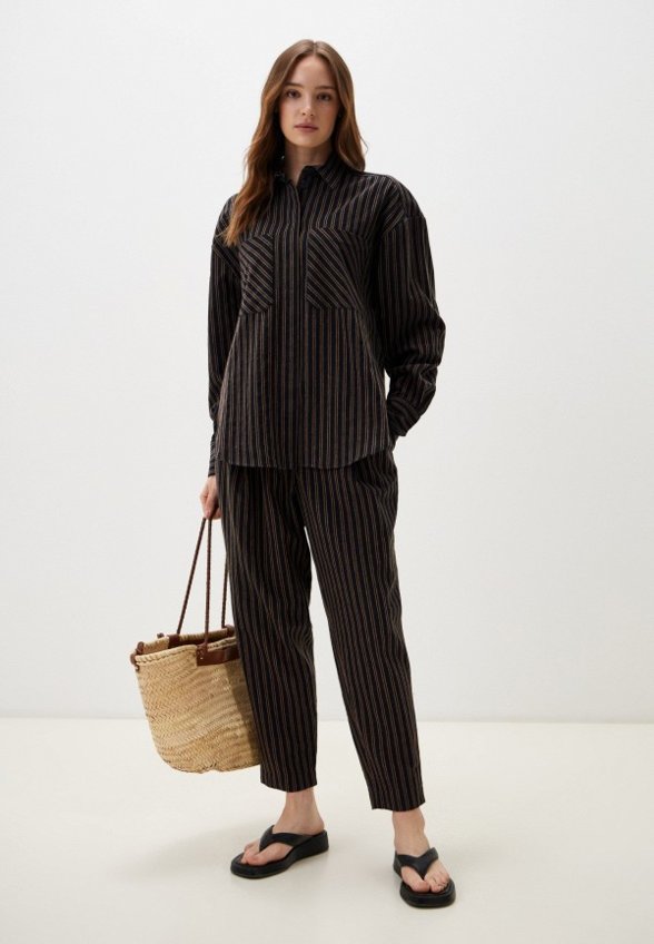 Костюм Voluminous