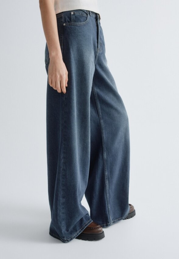 Джинсы WIDE LEG